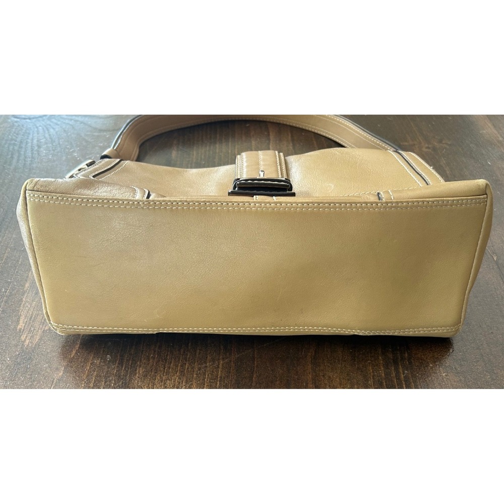 Vintage Coach F11196 Soho Shoulder Bag Tan Leather Buckle Flap Bag Y2K Luxury - Picture 6 of 12